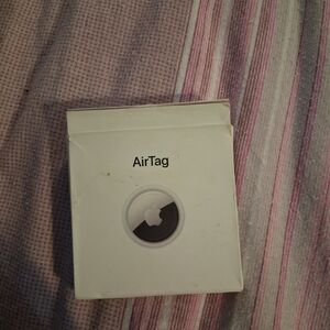 Apple AirTag Model A2187